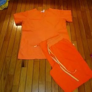 Women's scrub set